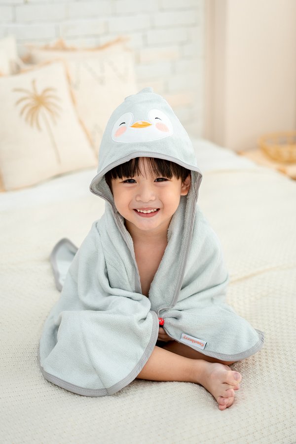 Happy Penguin Hooded Bamboo Towel & Washcloth