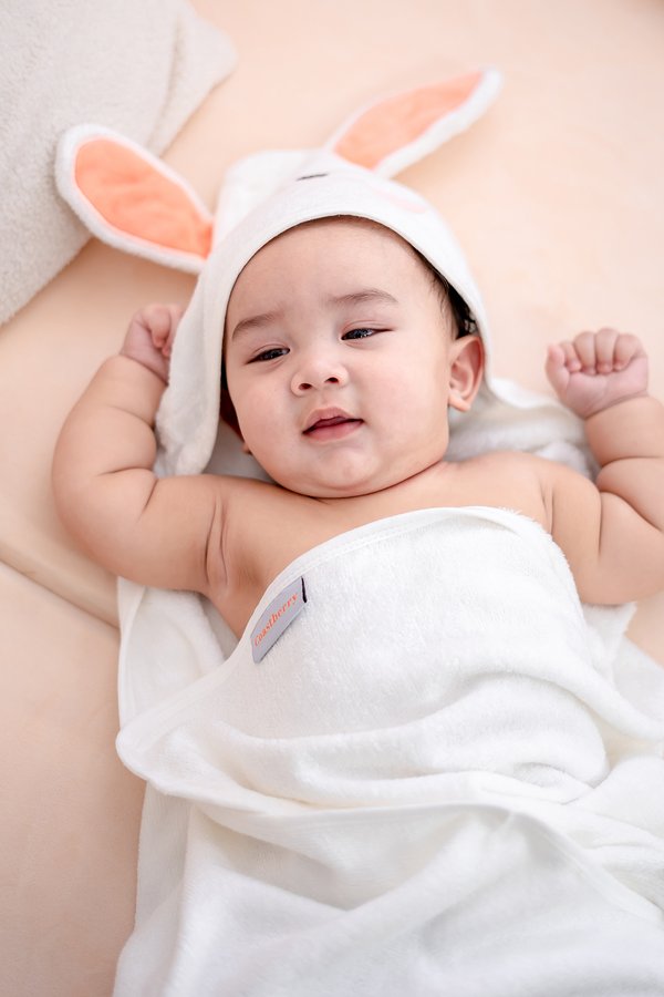 Fluffy Rabbit Hooded Bamboo Towel & Washcloth