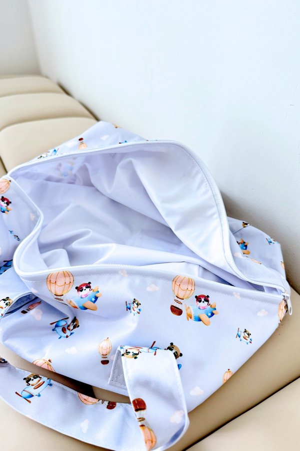 Waterproof Multi-Functional (Travel / Gym / Diaper) Bag in Air Travel Pandas