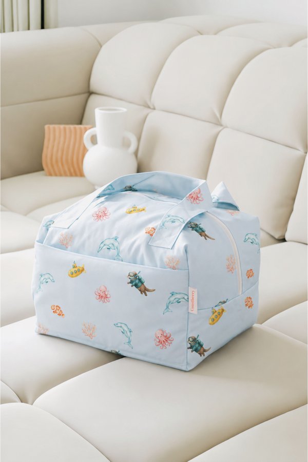 Waterproof Multi-Functional (Travel / Gym / Diaper) Bag in Ocean Daydreams
