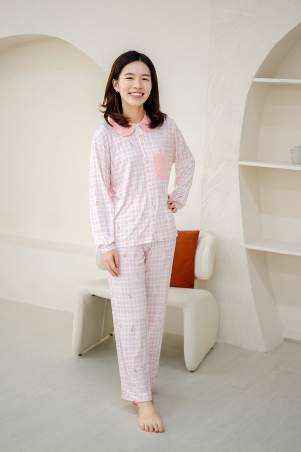 [Adult] Bunny's Tulip Garden Peter Pan Collar Bamboo Button-Up Pyjamas Set